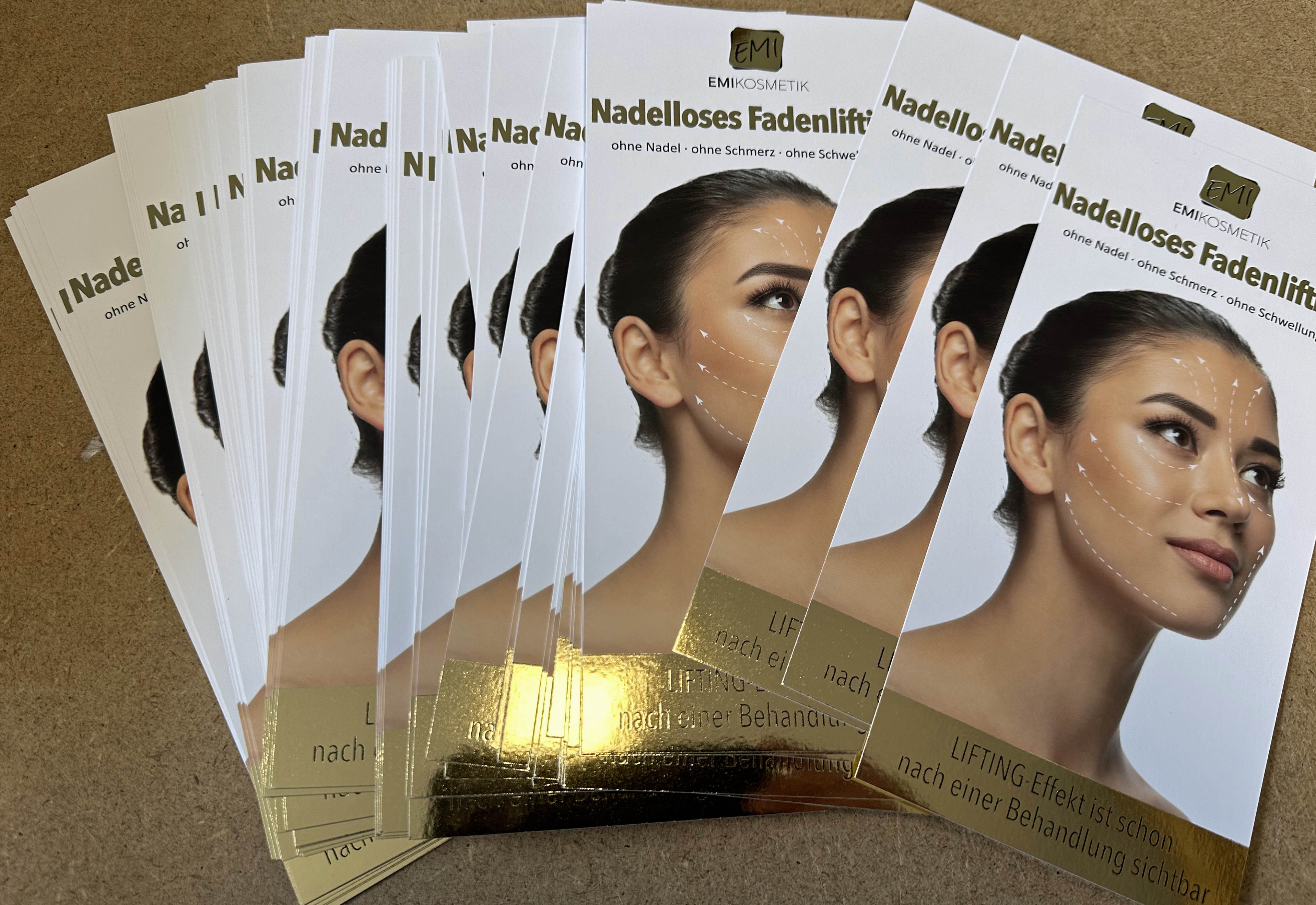 Nadelloses Fadenlifting Kunden-Flyer 50 Stk. Nadelloses Fadenlifting Kunden-Flyer 50 Stk.